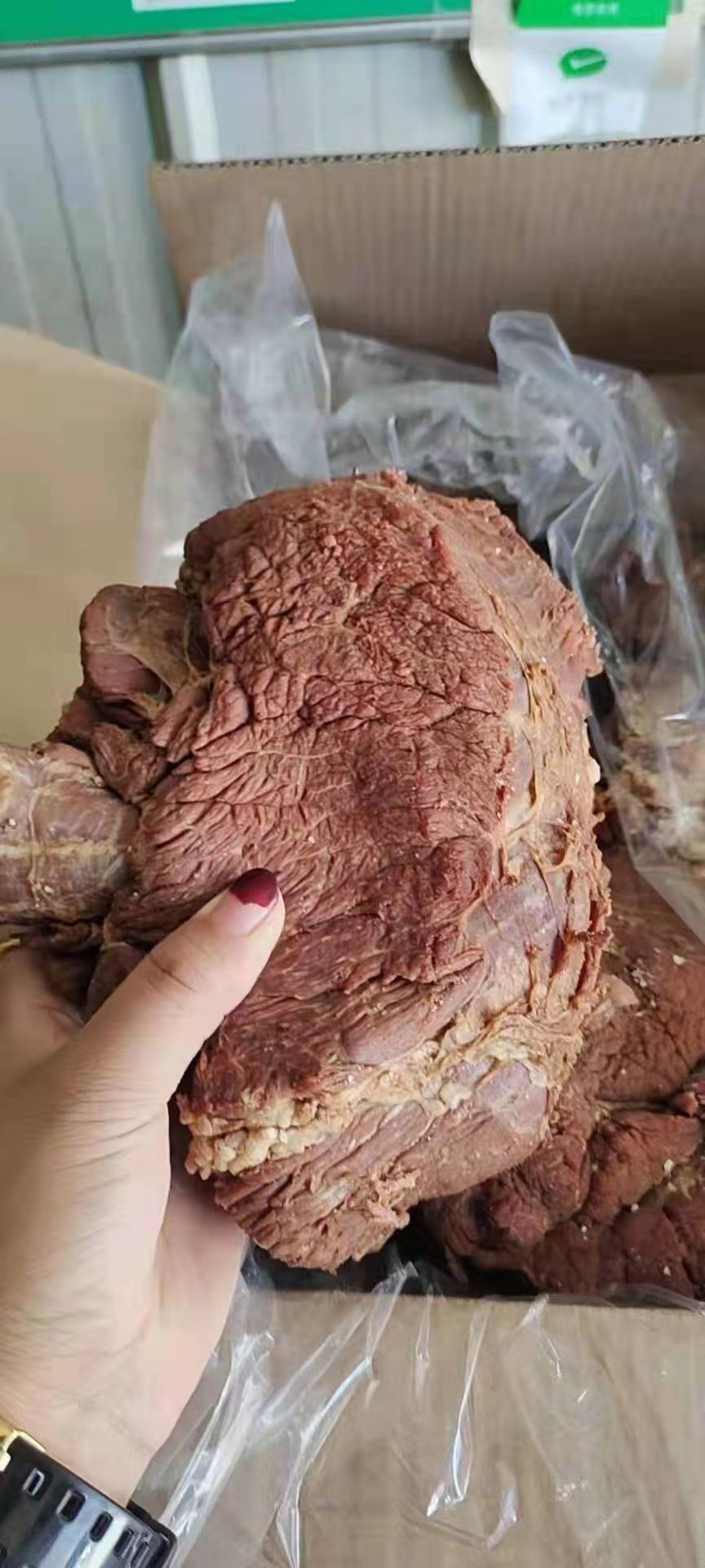 [熟牛肉批发]五香熟牛肉,质量好,实图拍摄价格35元/斤 