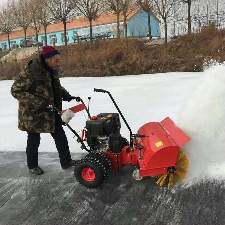  小型滚刷扫雪车冬季除雪抛雪机全齿轮传动清雪机