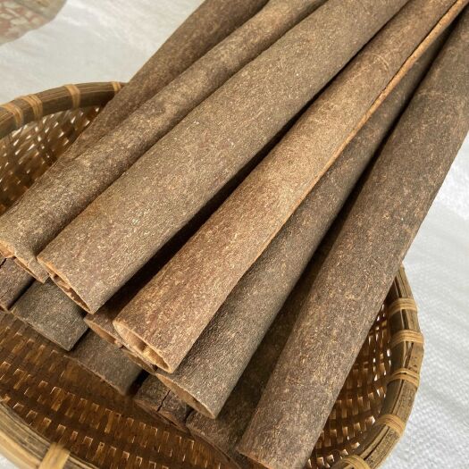 玉林 中通桂皮 桂通桂皮广西肉桂刮皮桂板火锅底料卤肉香料防城港产地