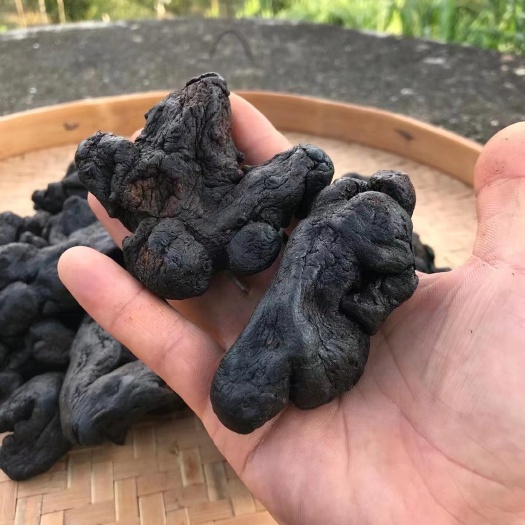 连州市纯手工制作九蒸九晒黄精，，无色素，味香甜