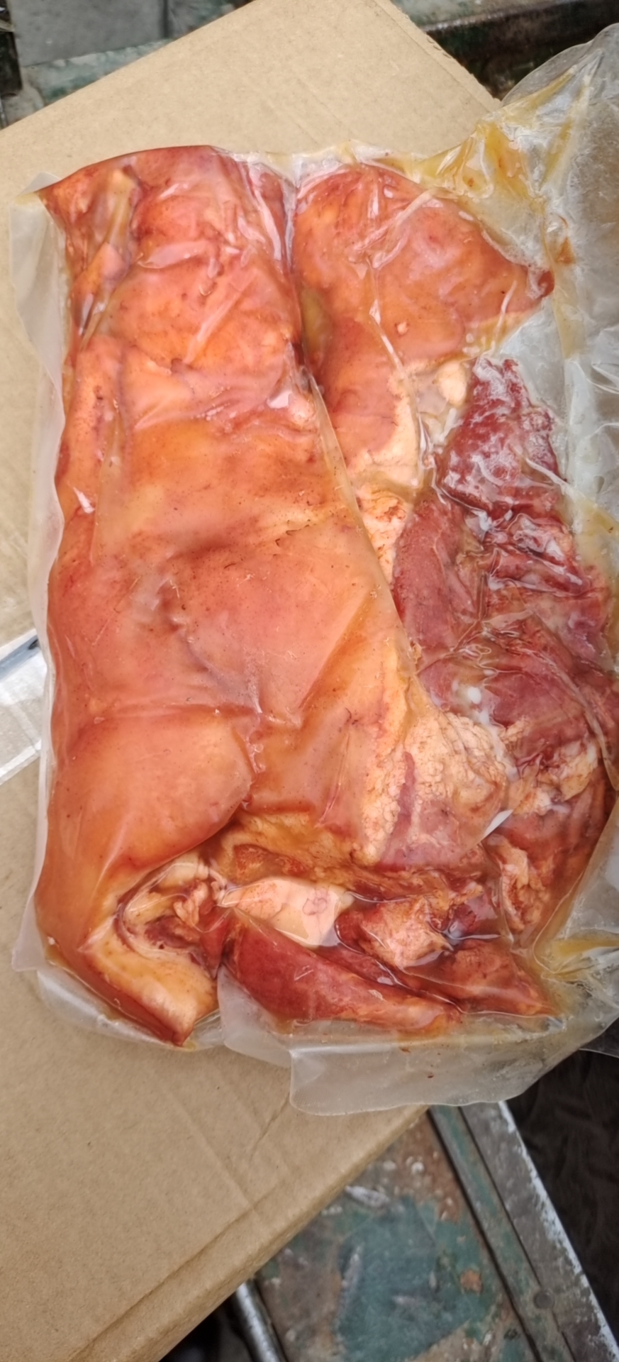 [卤猪头肉批发]卤猪头肉 半成品头肉全熟头肉价格10元/斤 