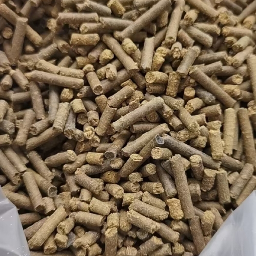 高唐县承煜腐熟豆微生物菌剂：有机质90%黄腐酸12%有效活性菌5亿