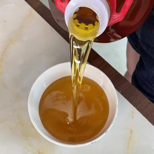 岑溪市农家自榨纯正花生油，滴滴清香