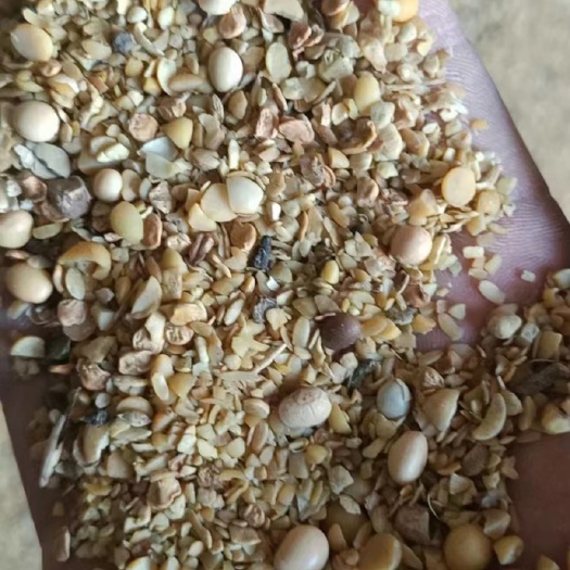 郓城县黄豆瓣  非转基因豆瓣  碎豆瓣  大量现货  大量现货