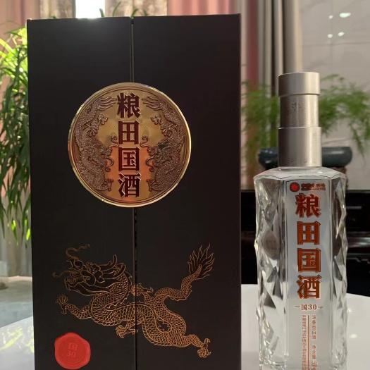 亳州整箱白酒批发浓香型52度500ML×6瓶高端盒装酒优惠纯粮酒