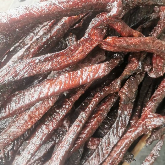 赤峰内蒙古碳烤牛肉干，纯手工精心烤制！