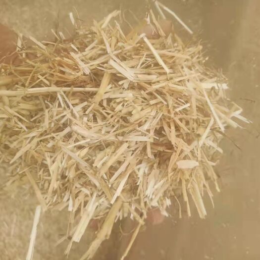 汝南县 大量供应花生秧牛羊草料，二次压块麦杆