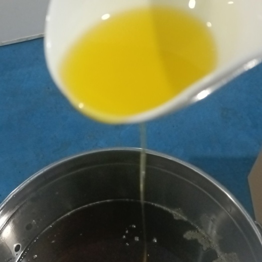 潜山市山茶油 5000油茶基地，自炸茶油，欢迎全国老总选购