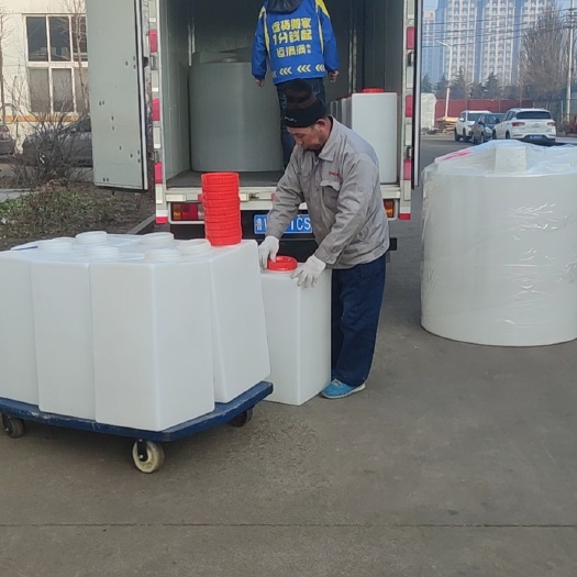 潍坊 潍坊生产加药箱西红柿大棚搅拌PE塑料80升方形大棚打药桶