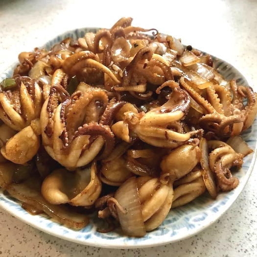青岛 麻辣鱿鱼，靠近四川，湖北，湖南，口味！食堂，餐饮！