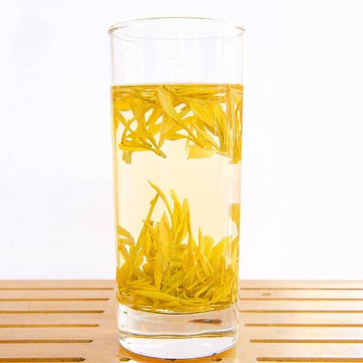咸丰县黄芽茶 恩施富硒茶    明前黄金芽特级散装