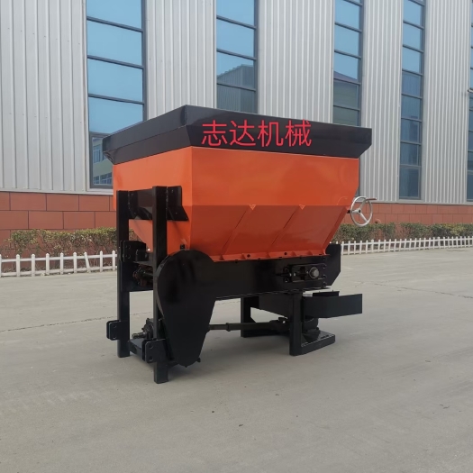 禹城市撒肥机  拖拉机后置 圆盘抛撒  有机肥  颗粒肥 面肥