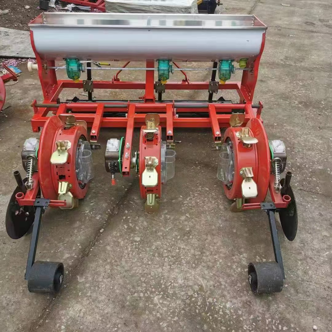 免耕播种机 膜上打孔玉米播种机精播一次一粒大豆花生播种机施肥