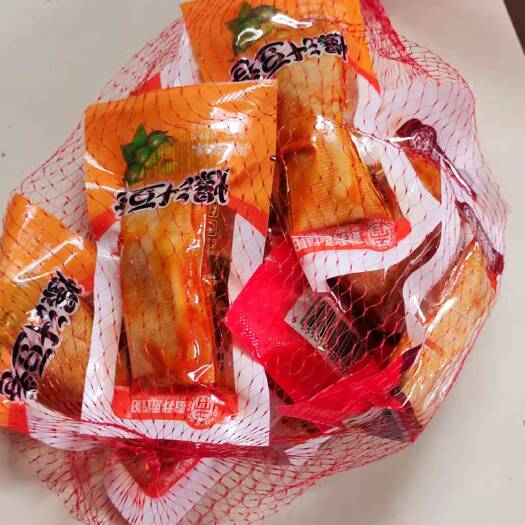 虞城县休闲零食   数你香夹心豆卷