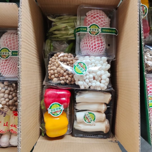 莘县包装上海抗疫生活物资套菜，质优价廉，可对公开发票
