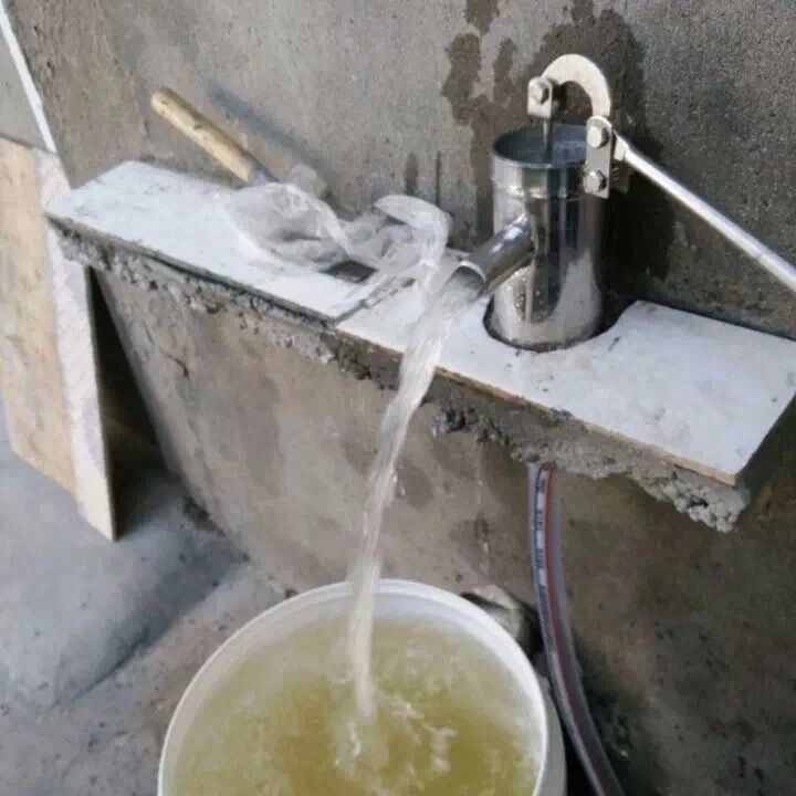 压井水器手动抽水泵家用 手摇泵压水井井头不锈钢老式摇水泵手