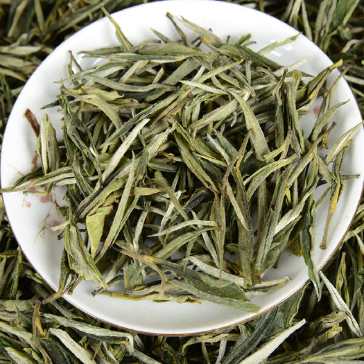 昆明松峰茶 特级绿茶云南滇绿青针绿茶单芽散茶花香浓香型直条松针滇