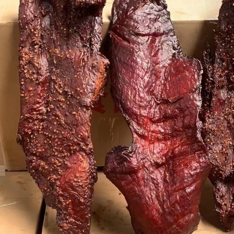 成都腊牛肉  牛肉类 麻辣大块肉，五香大块肉，厂家直销欢迎咨询
