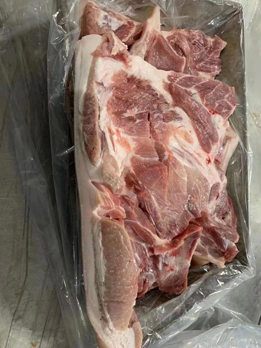 带皮前五花肉/前上肉，工厂源头直售，质量稳定，欢迎选购！