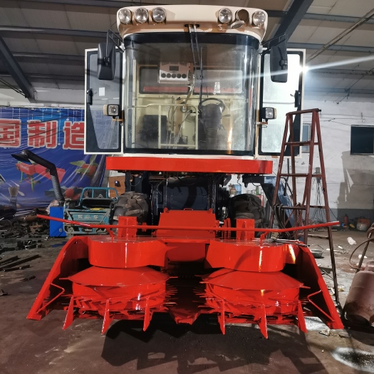 郓城县15.多功能鲜秸秆储存机 大型青储机割台