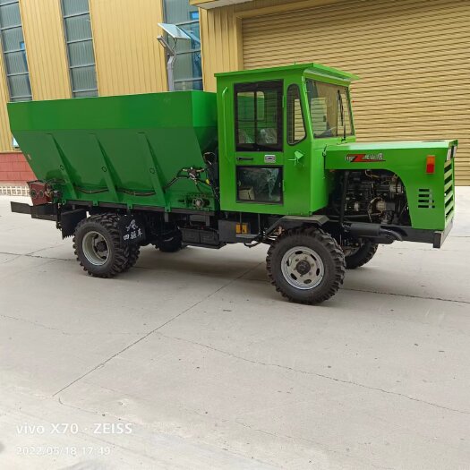 禹城市四驱撒肥撒粪车