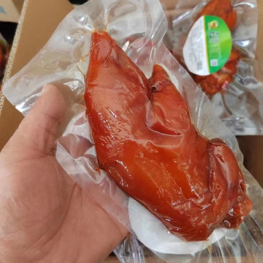 成都全熟卤猪蹄，软糯可口，每个都是独立包装，开袋即食