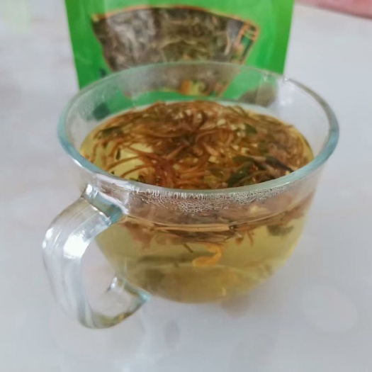 秦岭深山金银花,入夏时节采收,自然阴干,降温解暑茶饮