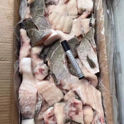 丹江口市鱼块，鲢鱼块冰鲜，腌制，五香，香辣团餐，食堂糍粑鱼