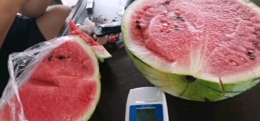 西瓜！露天西瓜，大量上市了！皮薄汁水足！糖度十三个包开包售后