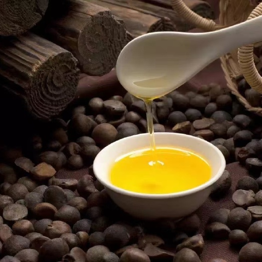 柳州高山茶籽，纯正茶油，一滴好油，滴滴醇香