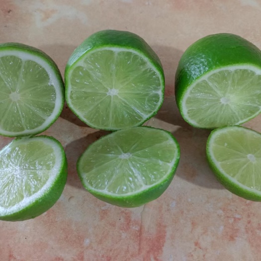 灵山县无籽青柠檬 香水柠檬皮溥汁多
