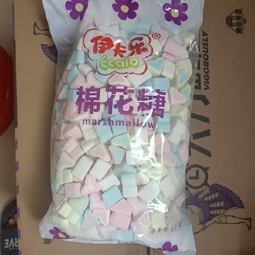 广州棉花糖具有补充糖分之功能，一般人均适宜食用！