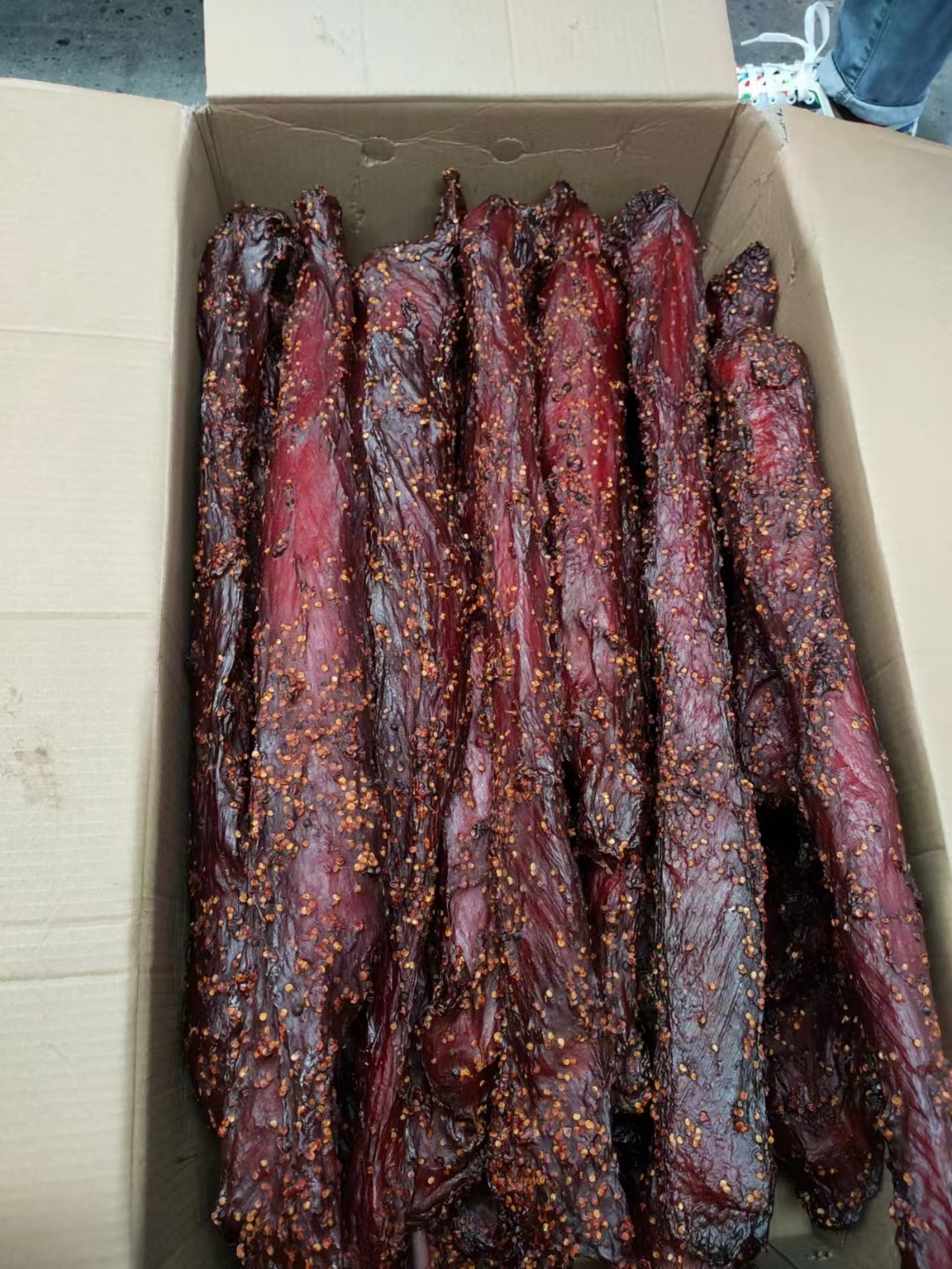 老厂里脊大块，麻辣五香两种口味厂家直销一手货源