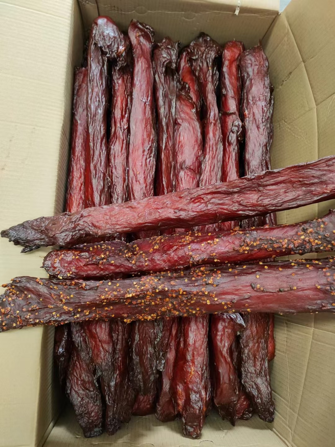 老厂里脊大块，麻辣五香两种口味厂家直销一手货源