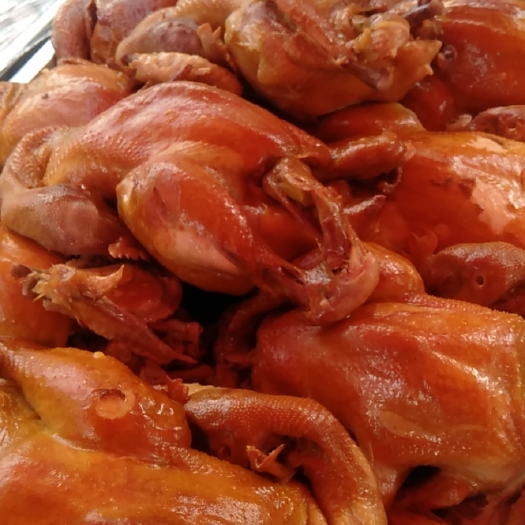 惠民县特色烧鸡，熏猪头肉，