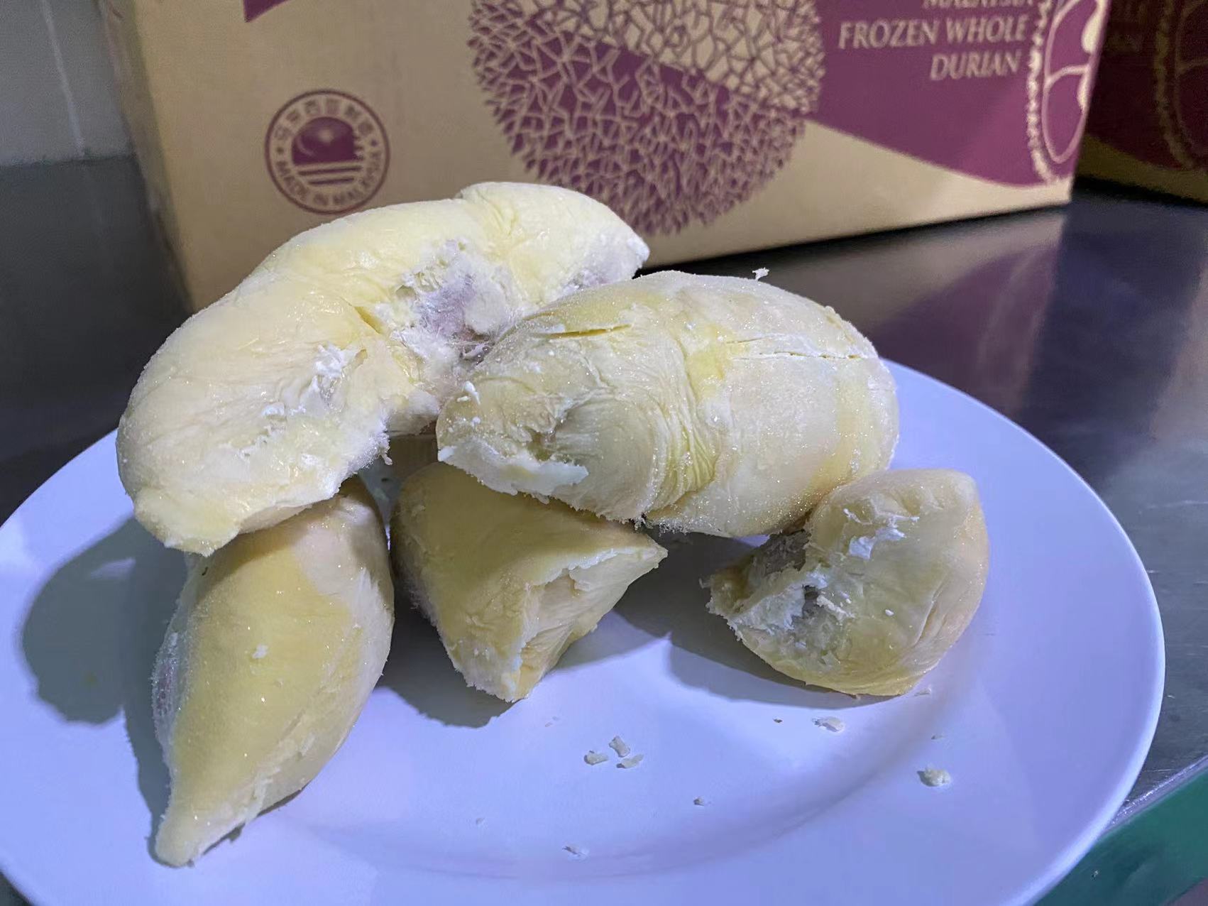 马来西亚XO
D24苏丹王榴莲树熟液氮整果整箱批发