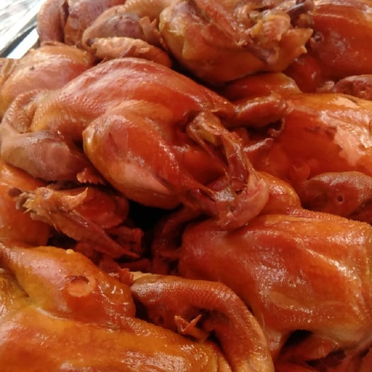 惠民县特色烧鸡烤肉，原材料都是鲜品，好食材好味道!吃了让你回味无穷