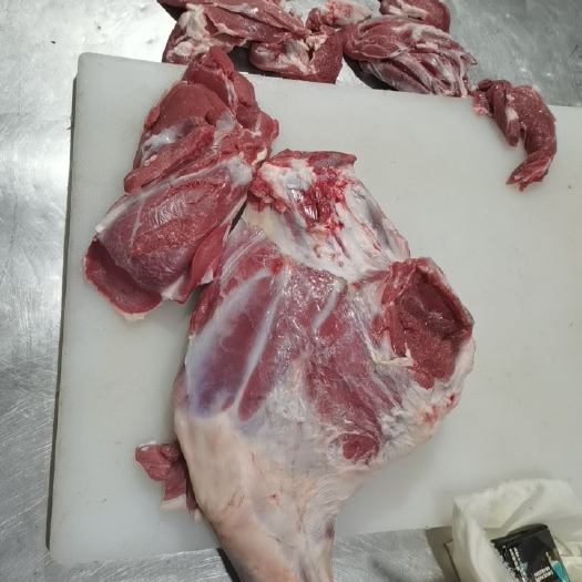 任丘市农家院，散养溜达羊羊肉羊肉卷羊肉串