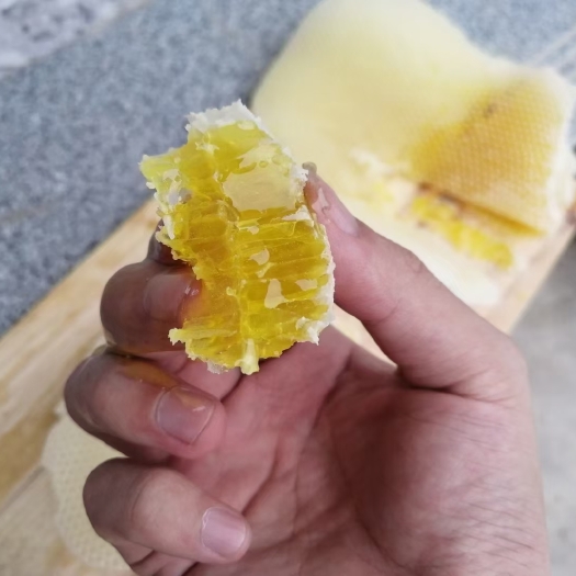 甘谷县纯正土蜂蜜，42度以上，量少质优