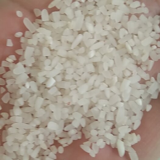 瑞丽市缅甸碎米，软米，硬米，米线，酿酒都有