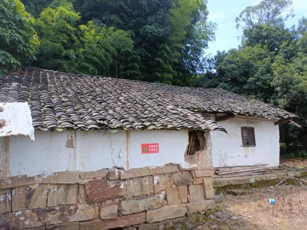 重庆市重庆北碚100平农家小院6000一年