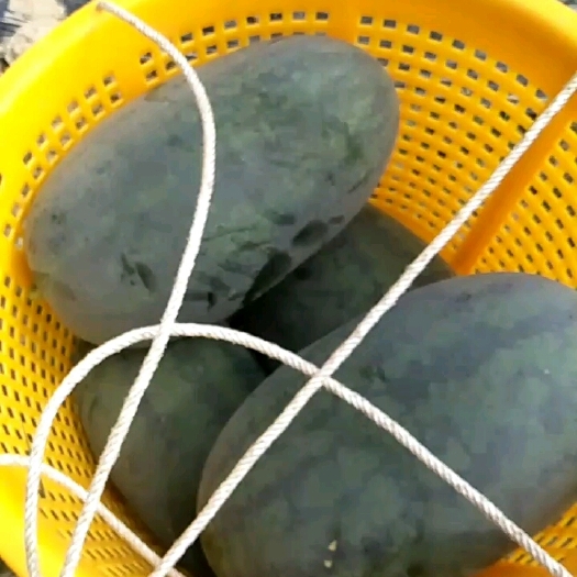 黑美人西瓜，广西新超人黑美人西瓜