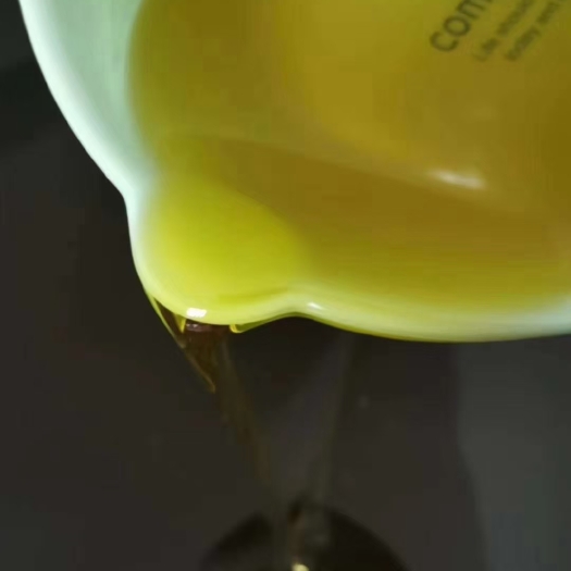 东源县这是2021年11月中旬打的茶籽油，正宗高山茶籽油。
