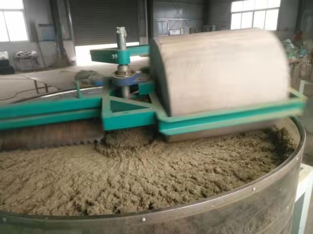 唐河县 天然石磨黄金艾条采用大别山天然纯艾叶低温石磨加工