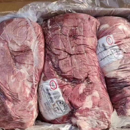 牛上脑肉，块大瘦度高，口感细腻，颜色新鲜，可做冷鲜肉