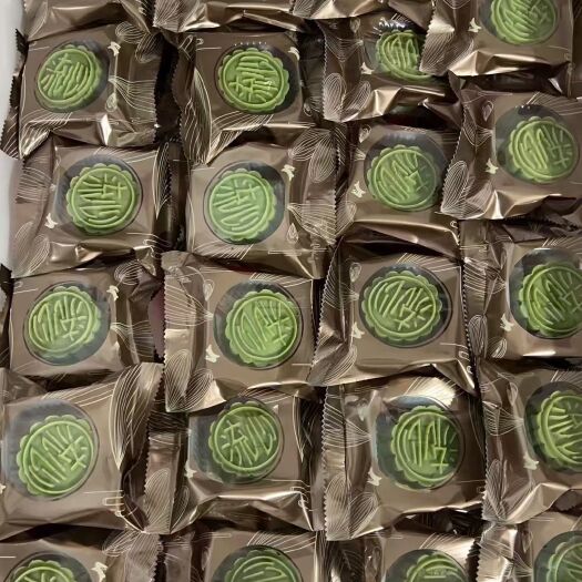 信丰县纯手工流心月饼5元一个