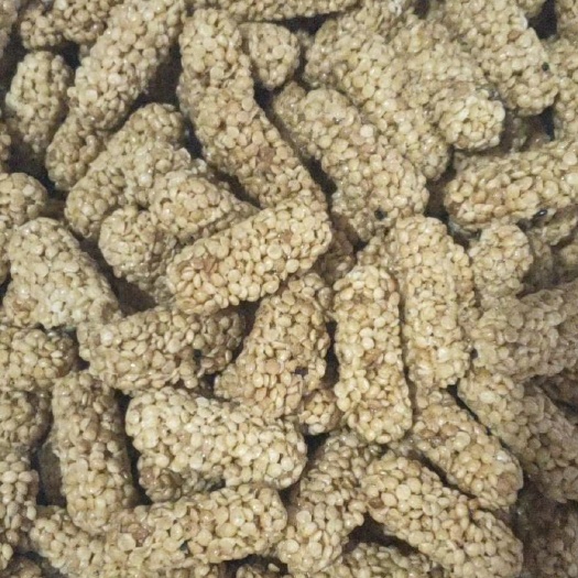 鸡泽县厂家发货，各种米花糖，膨化食品，大米球，燕麦酥，彩虹糖小米条