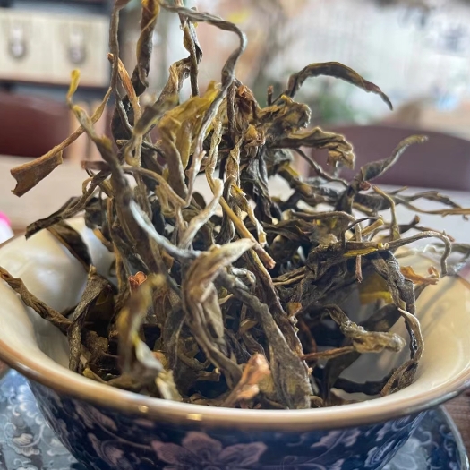 凤庆县绿茶生普晒青茶明前茶春茶上市
