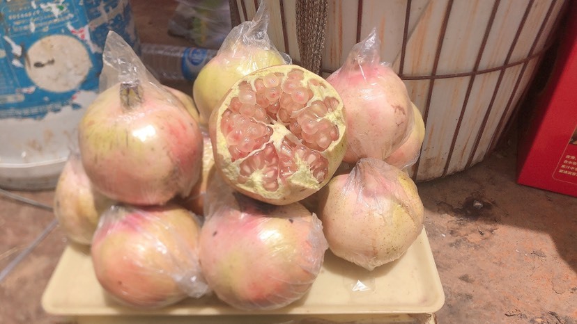 蒙自市蒙自特产禄子甜石榴