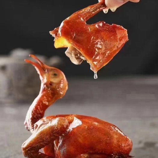 佛山广东特色红烧脆皮乳鸽餐厅酒店腌制半成品鸽子免洗油炸